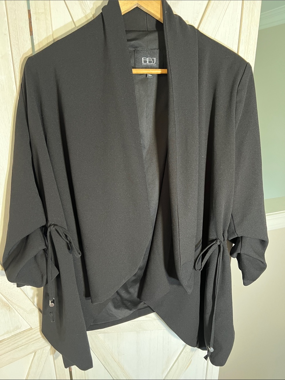 BBJ Black Open-Front Shawl Collar Blazer
